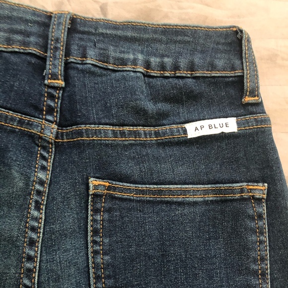 Aphrodite Jeans - Picture 4 of 5